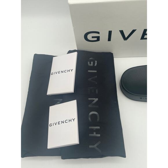 NEW Givenchy Women's Logo Rubber Pool Slides Sandals 37 BOX NIB AUTH! - Picture 12 of 15